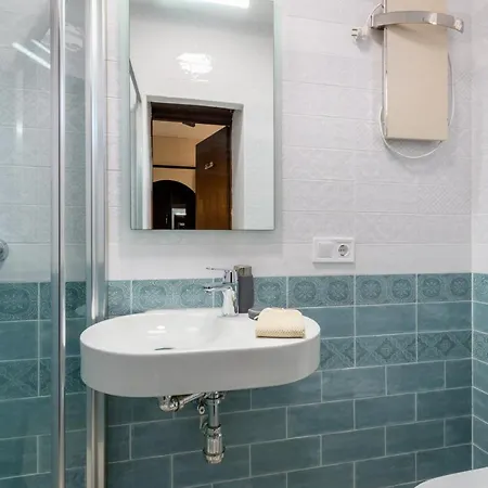 Petit Palau Apartment